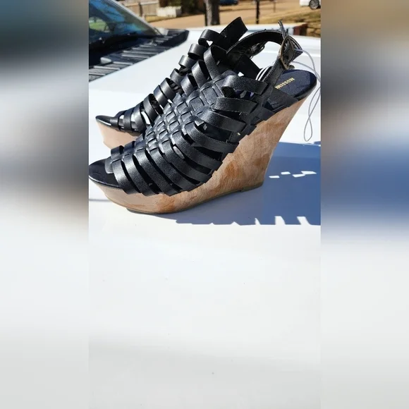 Mossimo Wedge Sandal - Picture 7 of 8